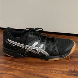 ASICS women’s volleyball shoes